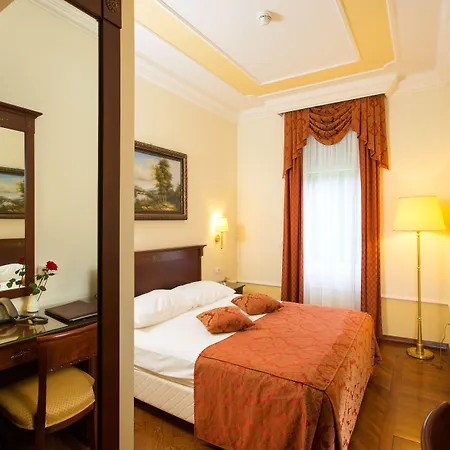 Amadria Park Agava 4* أوباتيا