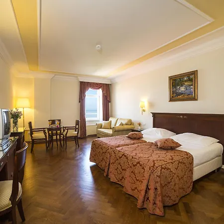 Amadria Park Agava Hotel 4*